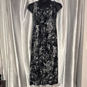 Notations Women’s Petite Medium Smocked Sleeveless Black White Maxi Dress